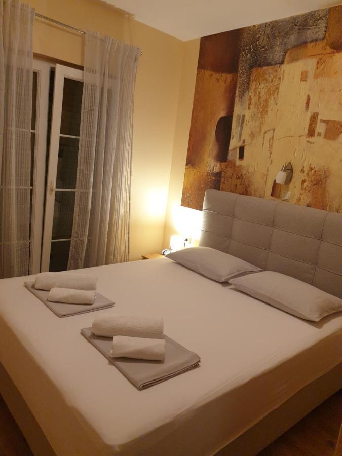 Apartments Batistic Supetarska Draga Exterior foto